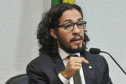 Jean Wyllys. Foto: Senado Federal [CC BY 2.0 (http://creativecommons.org/licenses/by/2.0)], via Wikimedia Commons
